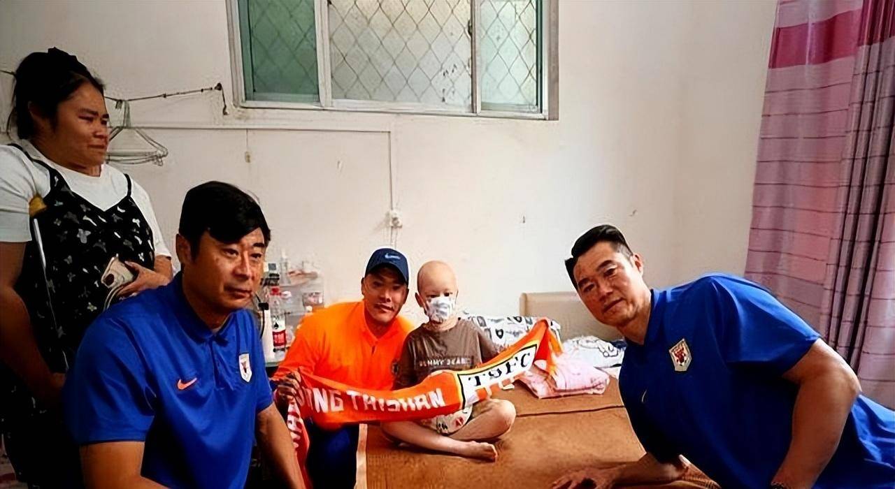 米兰体育课程-包含赛季突如其来伤员激增，导致球队困难的词条