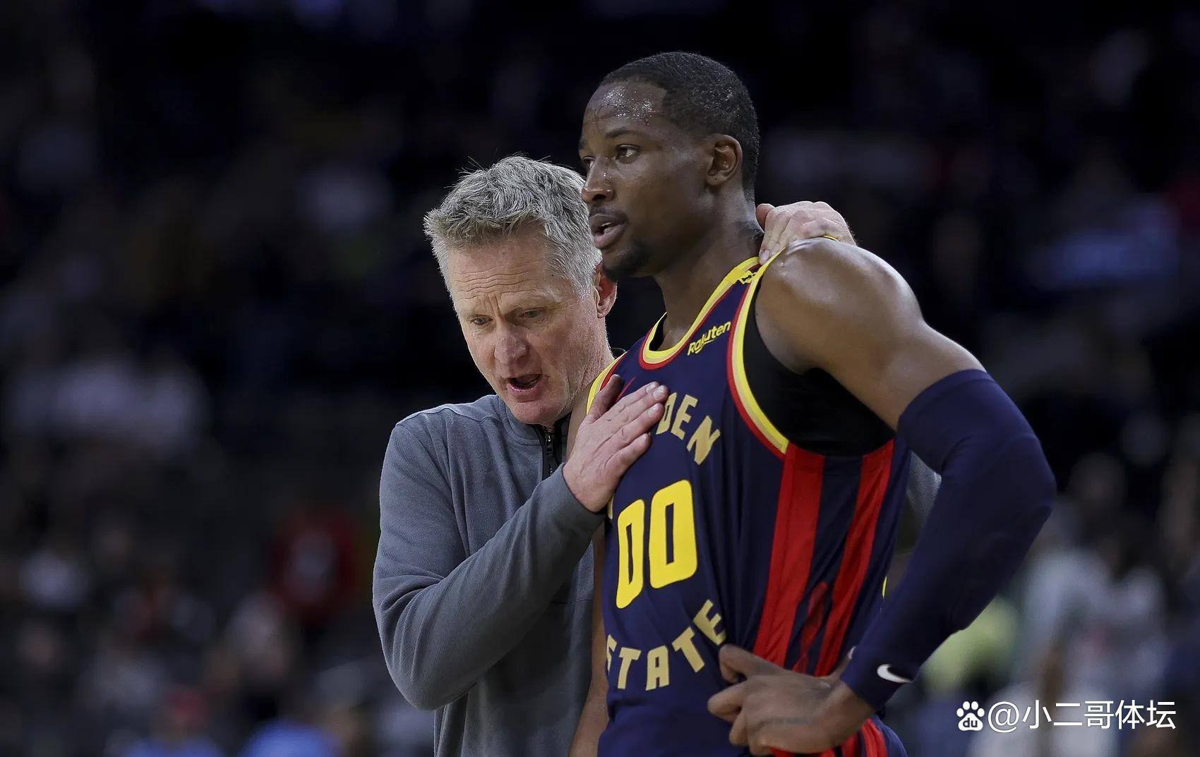 勇士客场轻取国王,状态回勇 勇士客场轻取国王,状态回勇