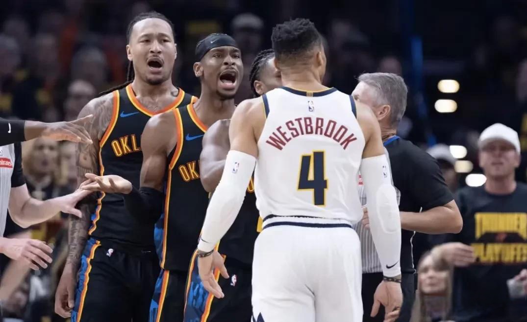 掘金遭雷霆逆转连败收场 掘金遭雷霆逆转连败收场