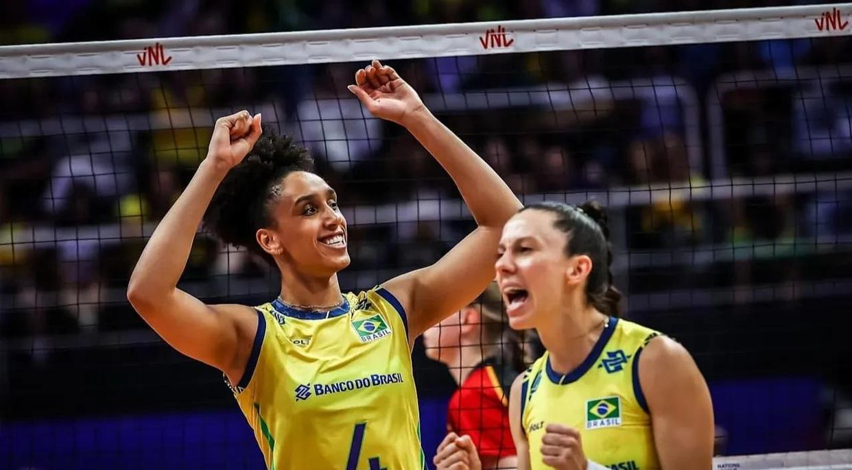 巴西女排豪取五连胜，晋级半决赛